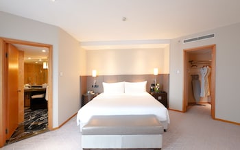 Jinling Tower Luxury Suite