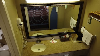 Deluxe Room, 2 Queen Beds, Non Smoking