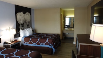Room, 1 Queen Bed, Accessible, Non Smoking (Mobility,Hearing,Tub w/Grab Bars)