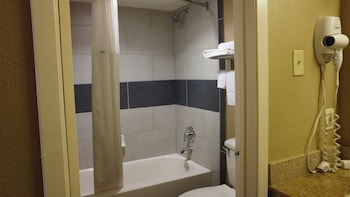 Deluxe Room, 2 Queen Beds, Non Smoking