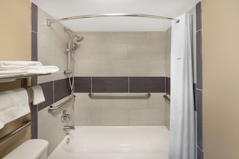 Room, 1 Queen Bed, Accessible, Non Smoking (Mobility,Hearing,Tub w/Grab Bars)