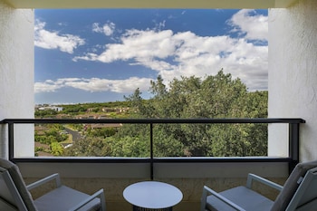 Suite, 1 Bedroom, Garden View