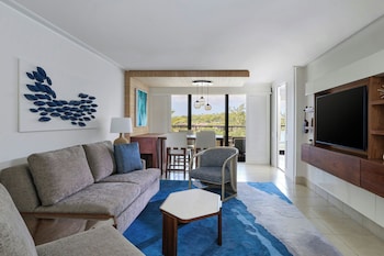 Suite, 1 Bedroom, Garden View