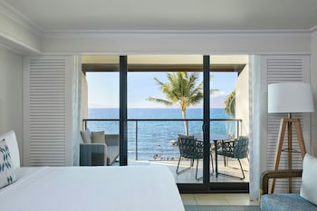 Room, 2 Queen Beds, Balcony, Oceanfront (Oceanfront)