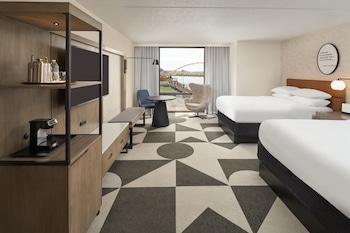 Room, 2 Queen Beds (Mobility Accessible, Tub)