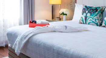 Standard Room, 1 King Bed (High Floor)
