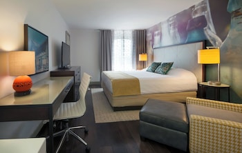 Standard Room, 1 King Bed (High Floor)