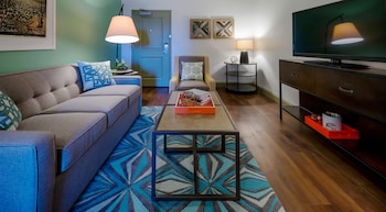 Suite, 1 Bedroom, Mobility Accessible (Hearing Accessible)