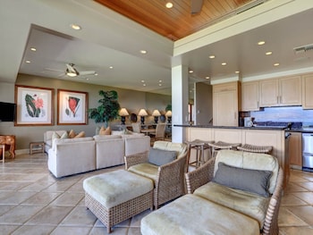 Condo, 2 Bedrooms, Oceanfront (E102)