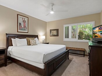 Condo, 2 Bedrooms, Oceanfront (E105)