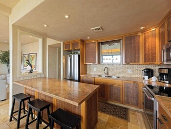 Condo, 2 Bedrooms, Oceanfront (F208)