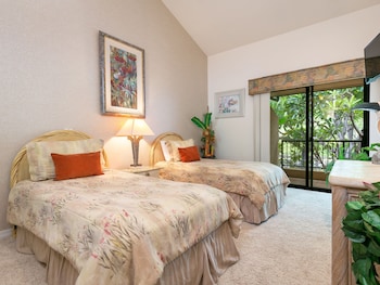 Condo, 3 Bedrooms, Oceanfront (A203)