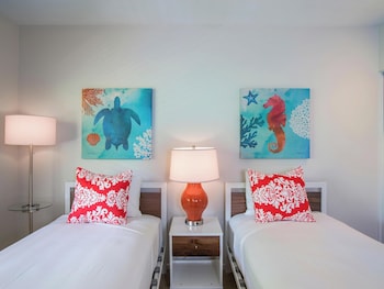 Condo, 2 Bedrooms, Oceanfront (F304)