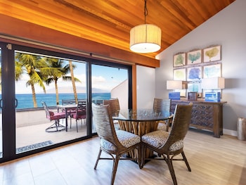 Condo, 2 Bedrooms, Oceanfront (F306)