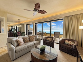 Condo, 2 Bedrooms, Oceanfront (F208)