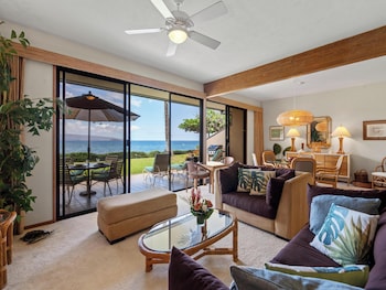 Condo, 2 Bedrooms, Oceanfront (G105)