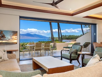 Condo, 2 Bedrooms, Oceanfront (E103)