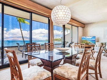 Condo, 2 Bedrooms, Oceanfront (F206)