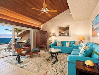Condo, 2 Bedrooms, Oceanfront (F305)
