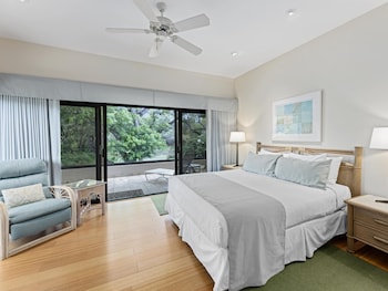 Condo, 2 Bedrooms, Oceanfront (C207)