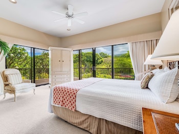 Condo, 2 Bedrooms, Oceanfront (A204)