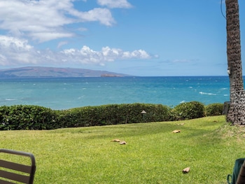 Condo, 2 Bedrooms, Oceanfront (G105)