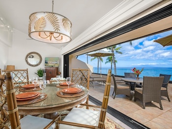 Condo, 2 Bedrooms, Oceanfront (E302)