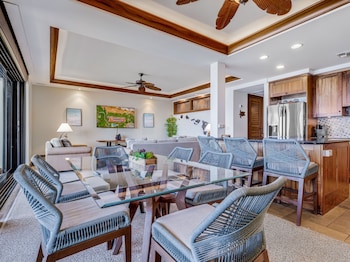 Condo, 2 Bedrooms, Oceanfront (B204)