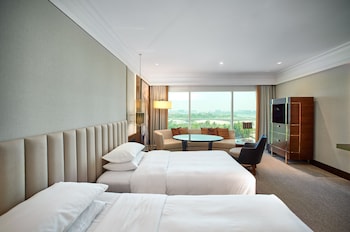 Grand Room, 2 Twin Beds (Skyline View)