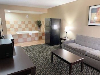 Deluxe Suite, 1 King Bed, Non Smoking, Hot Tub
