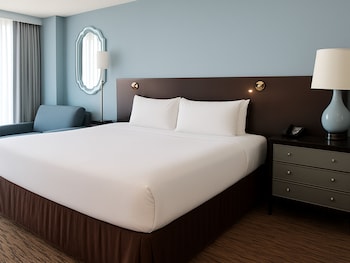 Standard Room, 1 King Bed