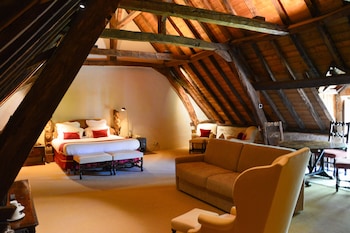 Superior Courtyard Suite, 1 Queen Bed or 2 Single Beds (upon availability)