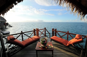 Bungalow, 1 King Bed, Overwater (Moorea Island View)