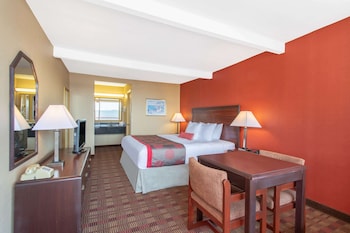Standard Room, 1 King Bed, Accessible