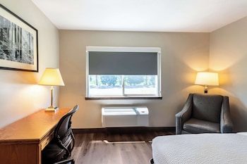 Standard Room, 2 Queen Beds, Non Smoking, Refrigerator & Microwave