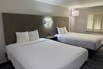 Room, 2 Queen Beds