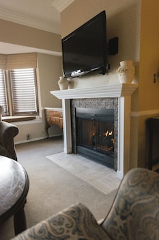 Grand Suite. 2 Queen Beds