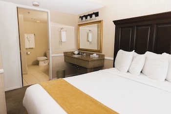 Grand Suite. 2 Queen Beds