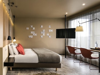 Suite, 1 King Bed