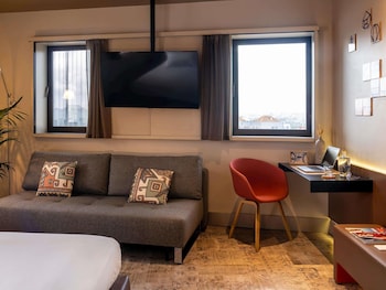Junior Suite, 1 Double Bed with Sofa bed