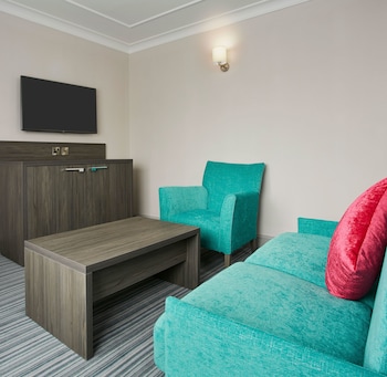 Executive Double Room (with Sofa Bed)
