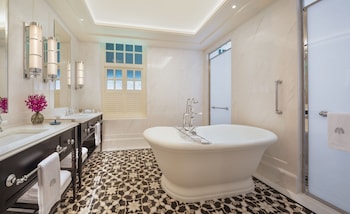 Personality Suite, 1 King Bed