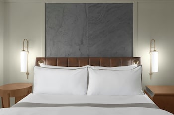 Traditional Room, 1 King Bed