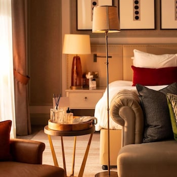 Junior Suite, 1 King Bed