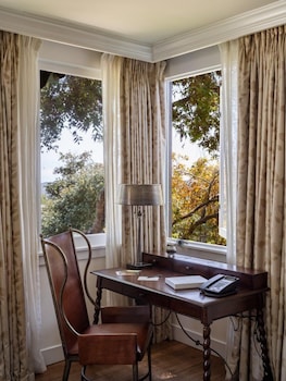 Suite (Camellia)