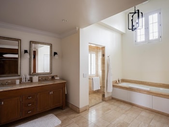 Deluxe Double Room, 2 Double Beds