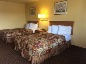 Standard Room, 2 Double Beds, Smoking