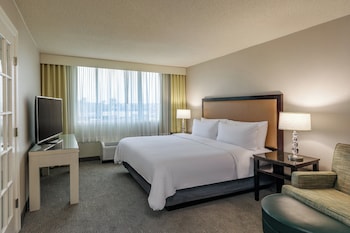 Suite, 1 Bedroom, Accessible Bathtub (Mobility)