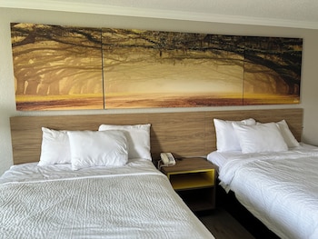 Room, 2 Queen Beds, Smoking
