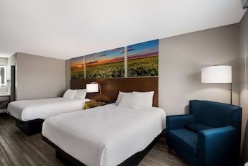 Standard Room, 2 Queen Beds, Non Smoking